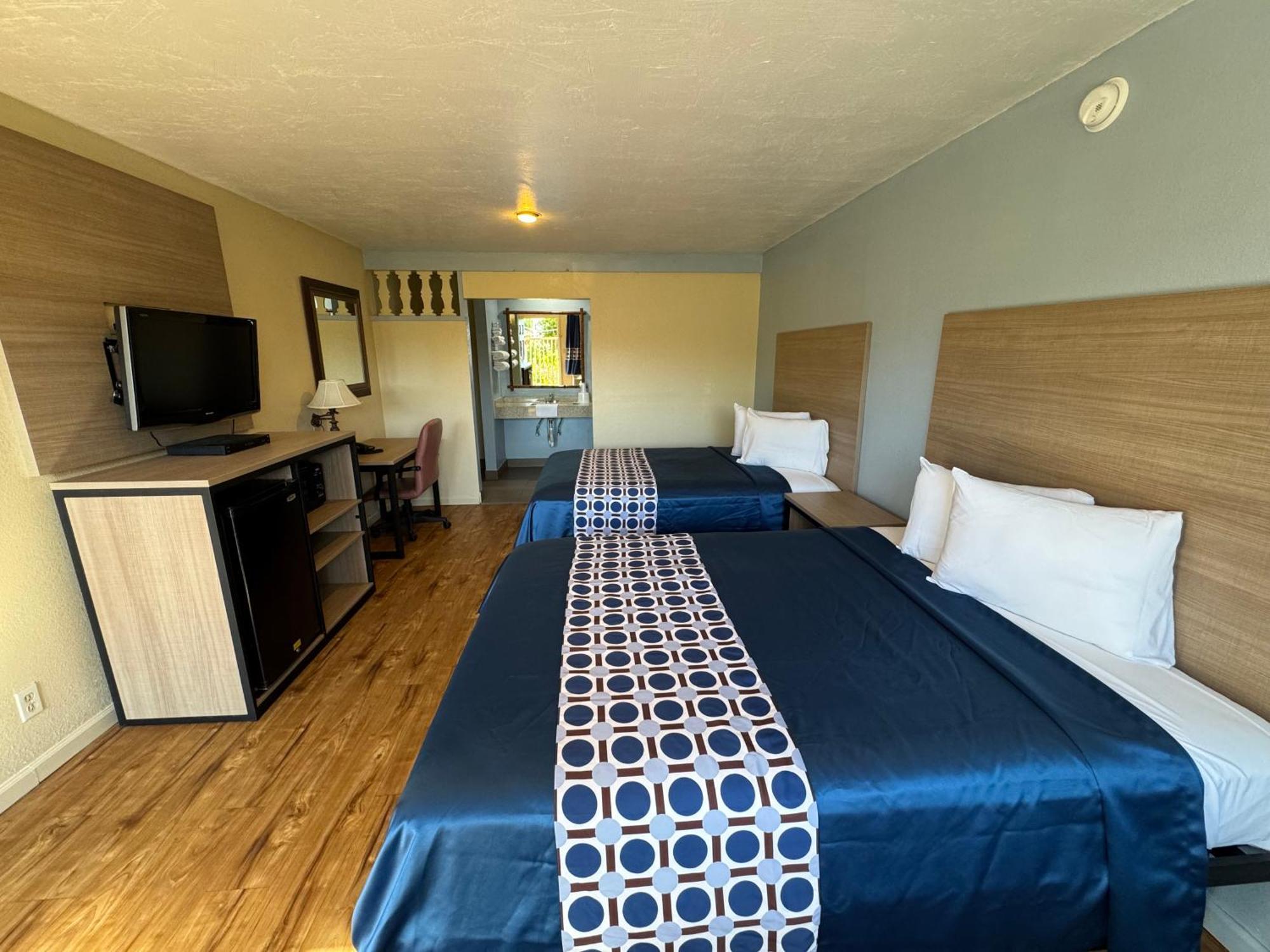 מודסטו Discovery Inn מראה חיצוני תמונה